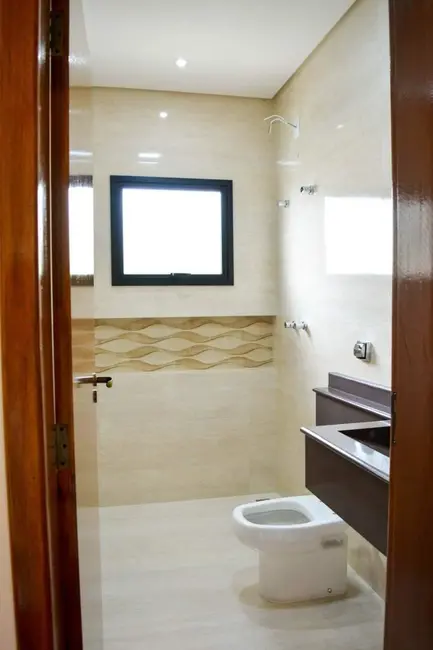 Foto 4 de Sobrado com 4 quartos à venda, 245m2 em Jardim Baronesa, Taubate - SP