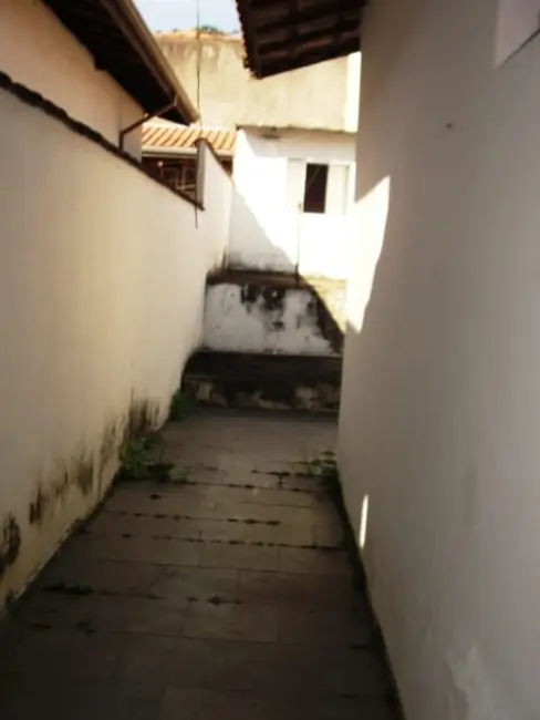 Foto 1 de Casa com 2 quartos à venda, 100m2 em Pindamonhangaba - SP