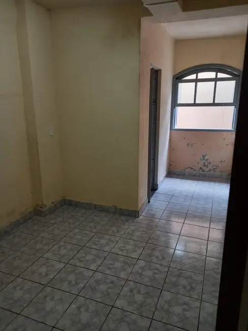 Foto 2 de Casa com 7 quartos à venda, 490m2 em Jardim Russi, Taubate - SP