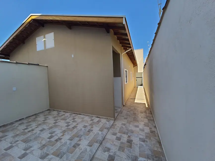 Foto 9 de Casa com 2 quartos à venda, 70m2 em Residencial Estoril, Taubate - SP