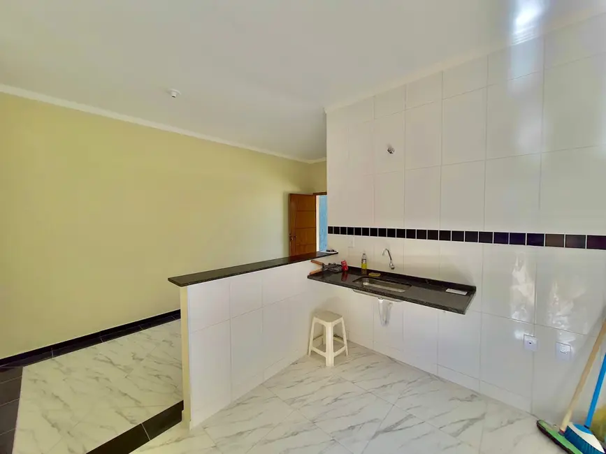 Foto 7 de Casa com 2 quartos à venda, 70m2 em Residencial Estoril, Taubate - SP