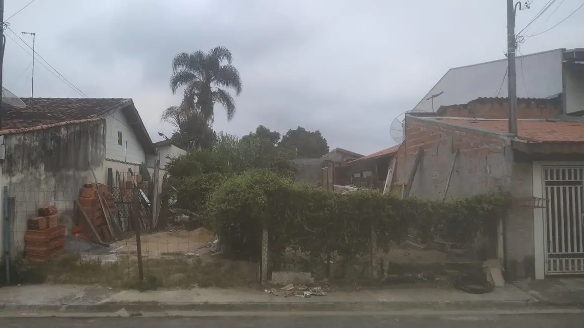 Foto 3 de Casa com 2 quartos à venda, 250m2 em Conjunto Residencial Araretama, Pindamonhangaba - SP