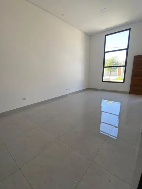 Foto 1 de Casa de Condomínio com 3 quartos à venda, 120m2 em Residencial Maricá, Pindamonhangaba - SP