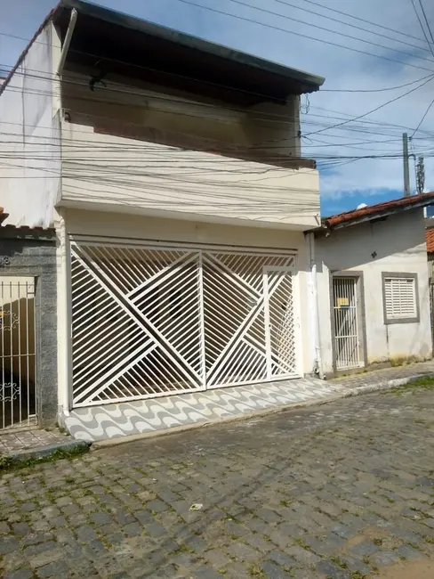 Foto 1 de Sobrado com 3 quartos à venda, 198m2 em Aparecida - SP