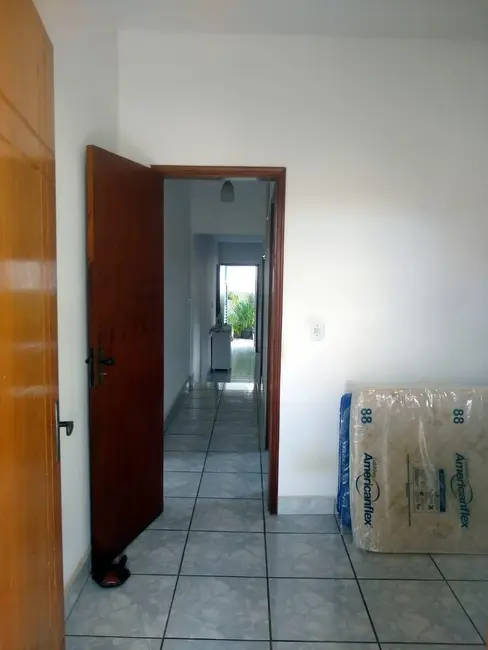 Foto 8 de Sobrado com 3 quartos à venda, 198m2 em Aparecida - SP