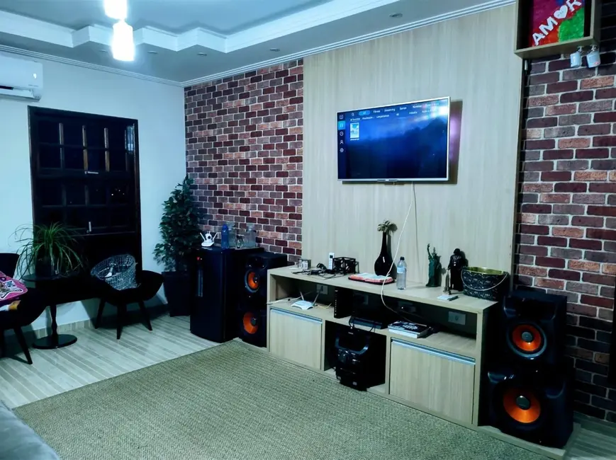Casa com 3 quartos à venda, 260m2 em Bosque da Saúde, Taubate - SP - imagem 6 Foto 6 de Casa com 3 quartos à venda, 260m2 em Bosque da Saúde, Taubate - SP