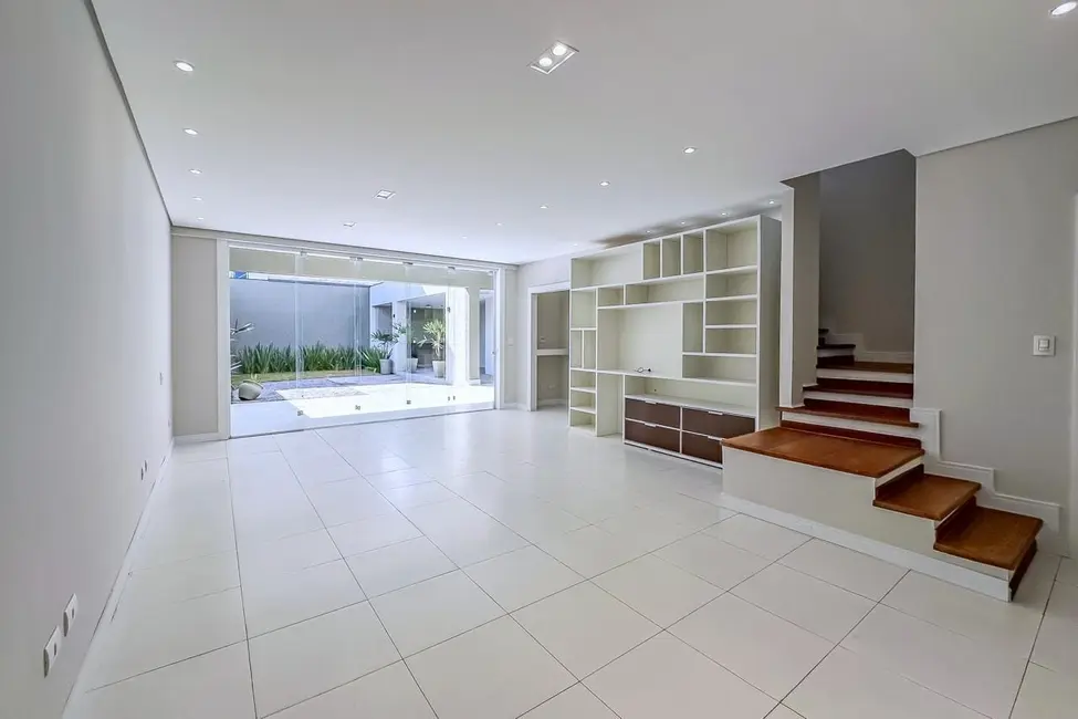 Foto 7 de Casa de Condomínio com 3 quartos à venda, 250m2 em Parque São Luís, Taubate - SP