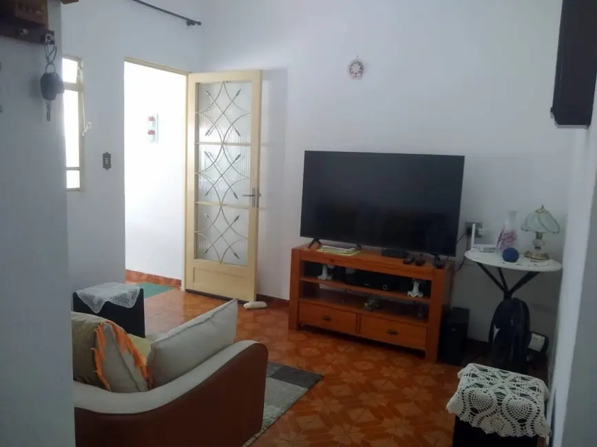 Foto 9 de Casa com 2 quartos à venda, 66m2 em Jardim do Vale, Guaratingueta - SP