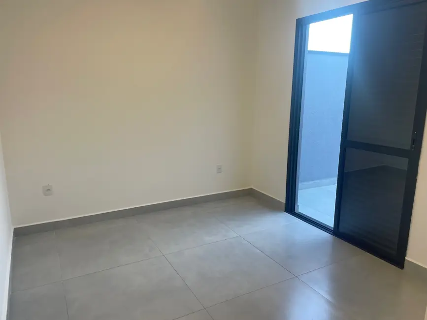 Foto 2 de Casa de Condomínio com 3 quartos à venda, 104m2 em Loteamento Industrial Água Preta, Pindamonhangaba - SP