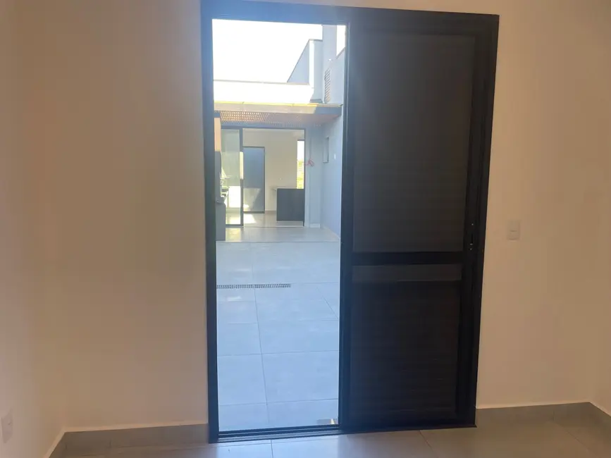 Foto 1 de Casa de Condomínio com 3 quartos à venda, 104m2 em Loteamento Industrial Água Preta, Pindamonhangaba - SP