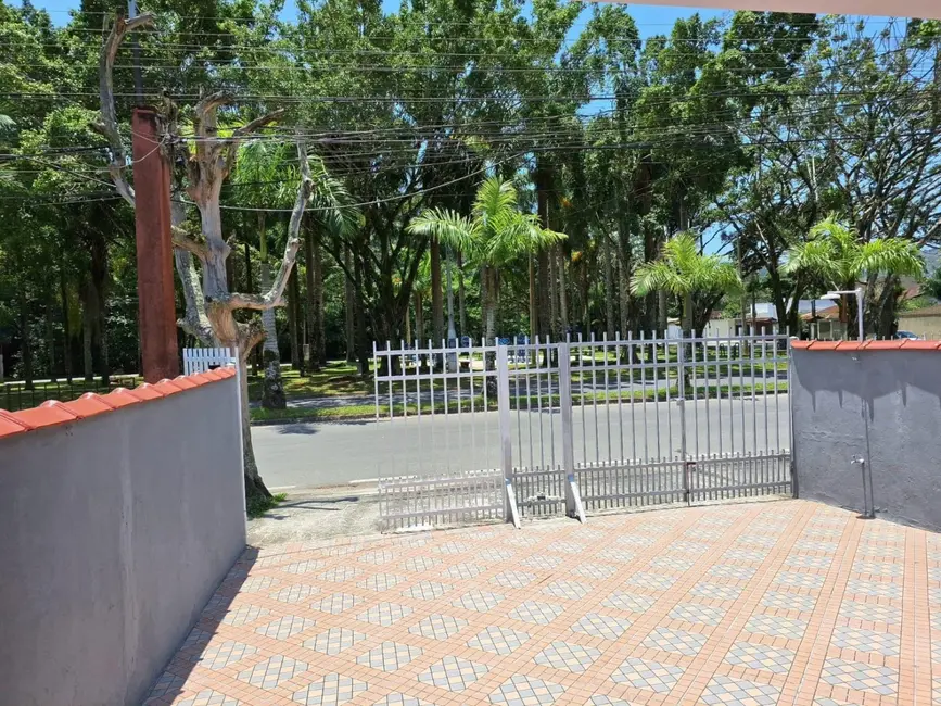 Foto 5 de Casa com 2 quartos à venda, 82m2 em Cidade Jardim, Caraguatatuba - SP