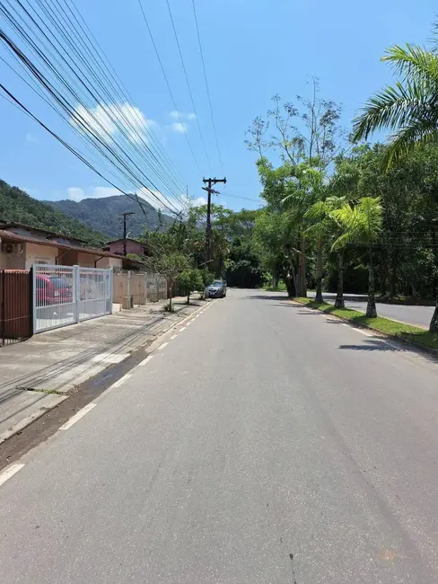 Foto 7 de Casa com 2 quartos à venda, 82m2 em Cidade Jardim, Caraguatatuba - SP