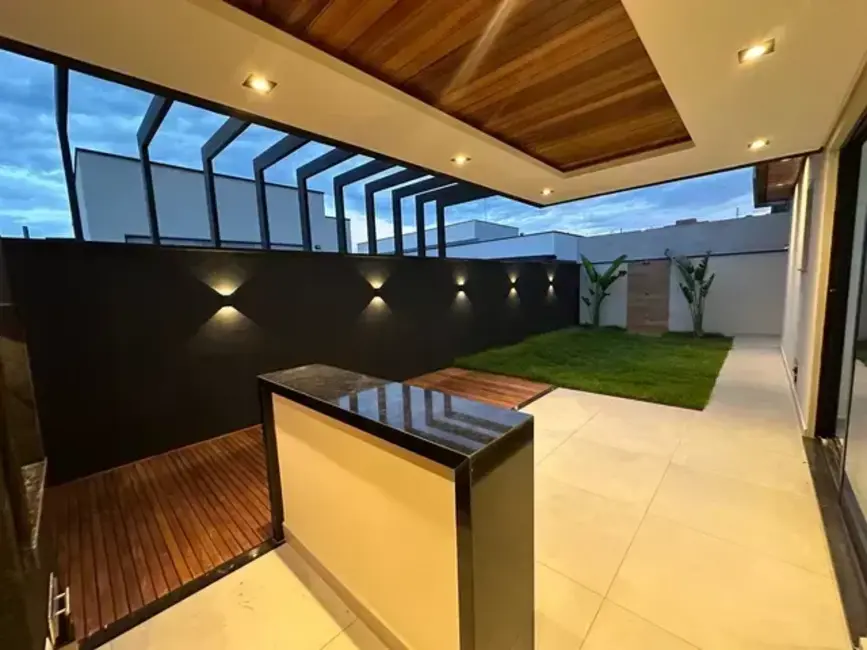 Foto 2 de Casa de Condomínio com 3 quartos à venda, 150m2 em Cacapava - SP