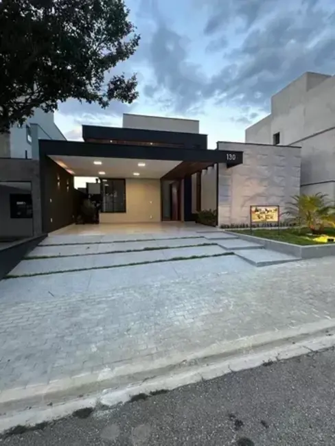 Foto 1 de Casa de Condomínio com 3 quartos à venda, 150m2 em Cacapava - SP