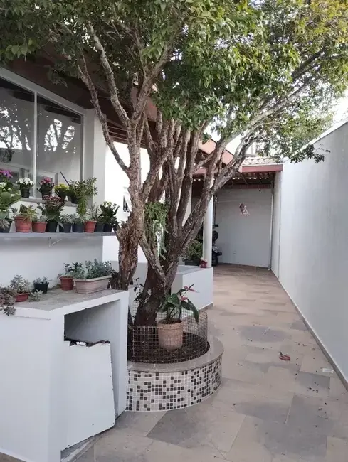 Foto 1 de Casa com 3 quartos à venda, 260m2 em Jardim Bela Vista, Taubate - SP