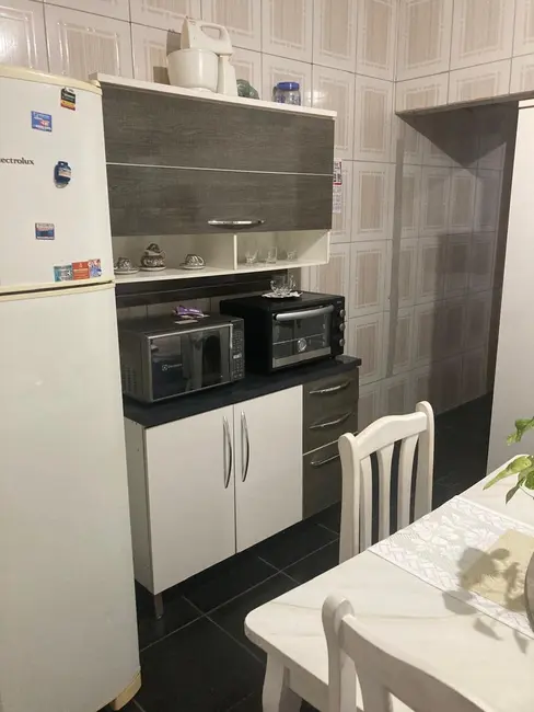 Foto 1 de Casa com 3 quartos à venda, 70m2 em Residencial Doutor Cícero da Silva Prado, Pindamonhangaba - SP