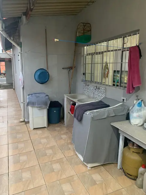 Foto 4 de Casa com 3 quartos à venda, 70m2 em Residencial Doutor Cícero da Silva Prado, Pindamonhangaba - SP