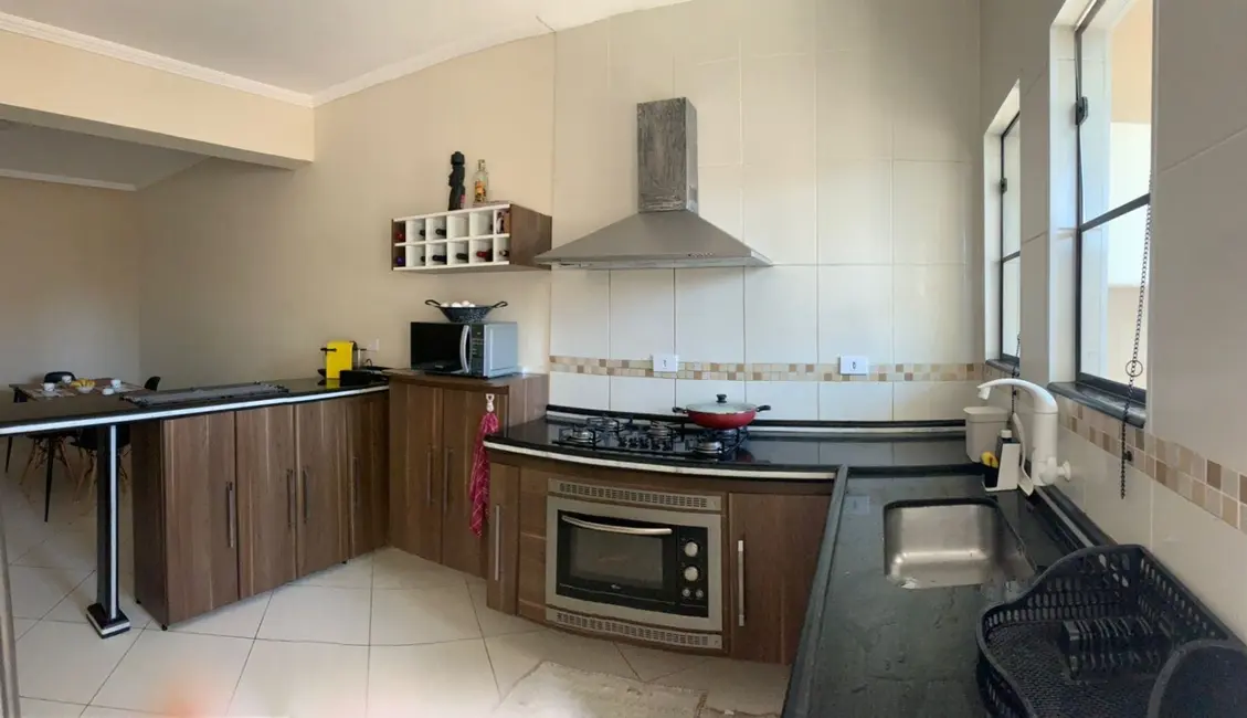 Foto 5 de Casa de Condomínio com 2 quartos à venda, 140m2 em Parque Esperança, Taubate - SP