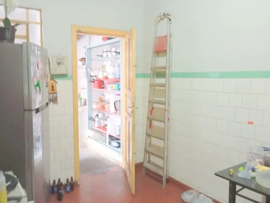 Casa com 2 quartos à venda, 166m2 em Centro, Aparecida - SP - imagem 6 Foto 6 de Casa com 2 quartos à venda, 166m2 em Centro, Aparecida - SP