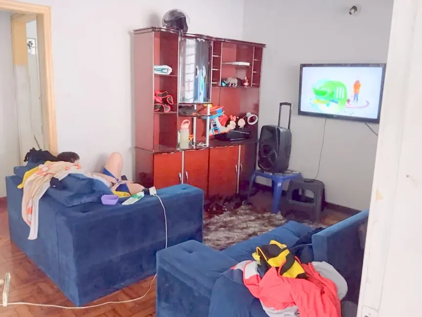 Casa com 2 quartos à venda, 166m2 em Centro, Aparecida - SP - imagem 5 Foto 5 de Casa com 2 quartos à venda, 166m2 em Centro, Aparecida - SP