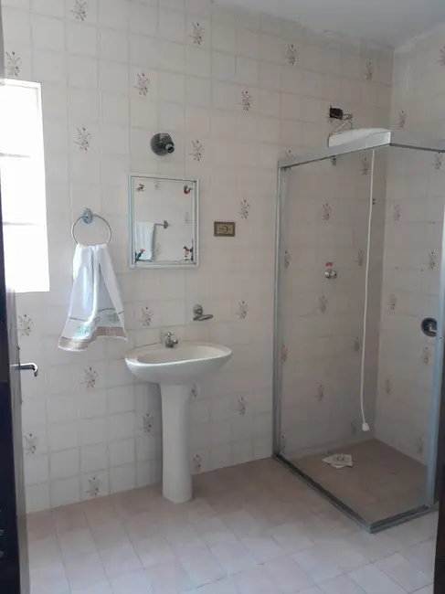 Casa com 2 quartos à venda, 114m2 em Pindamonhangaba - SP - imagem 9 Foto 9 de Casa com 2 quartos à venda, 114m2 em Pindamonhangaba - SP