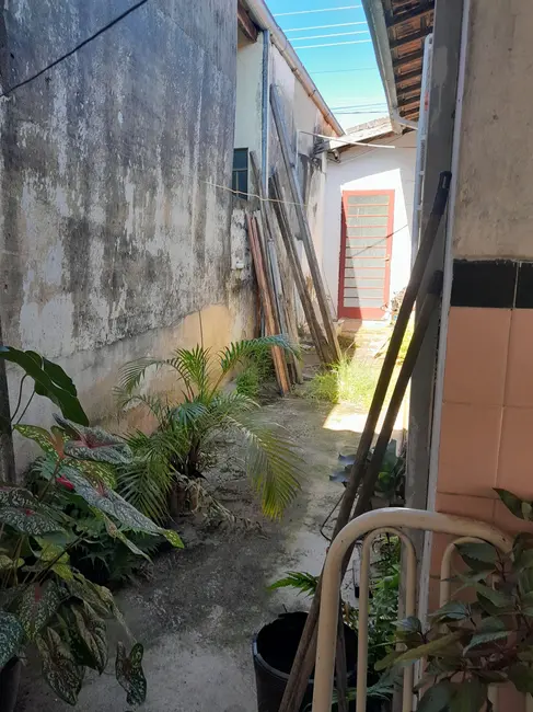 Foto 2 de Casa com 2 quartos à venda, 114m2 em Pindamonhangaba - SP