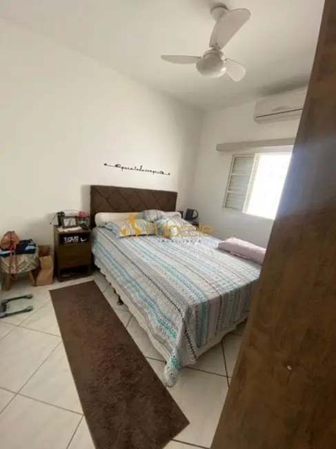 Foto 6 de Casa com 3 quartos à venda, 85m2 em Jardim Jaraguá, Taubate - SP
