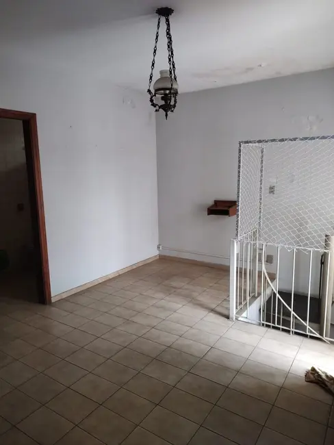 Foto 5 de Sobrado com 5 quartos à venda, 380m2 em Centro, Pindamonhangaba - SP