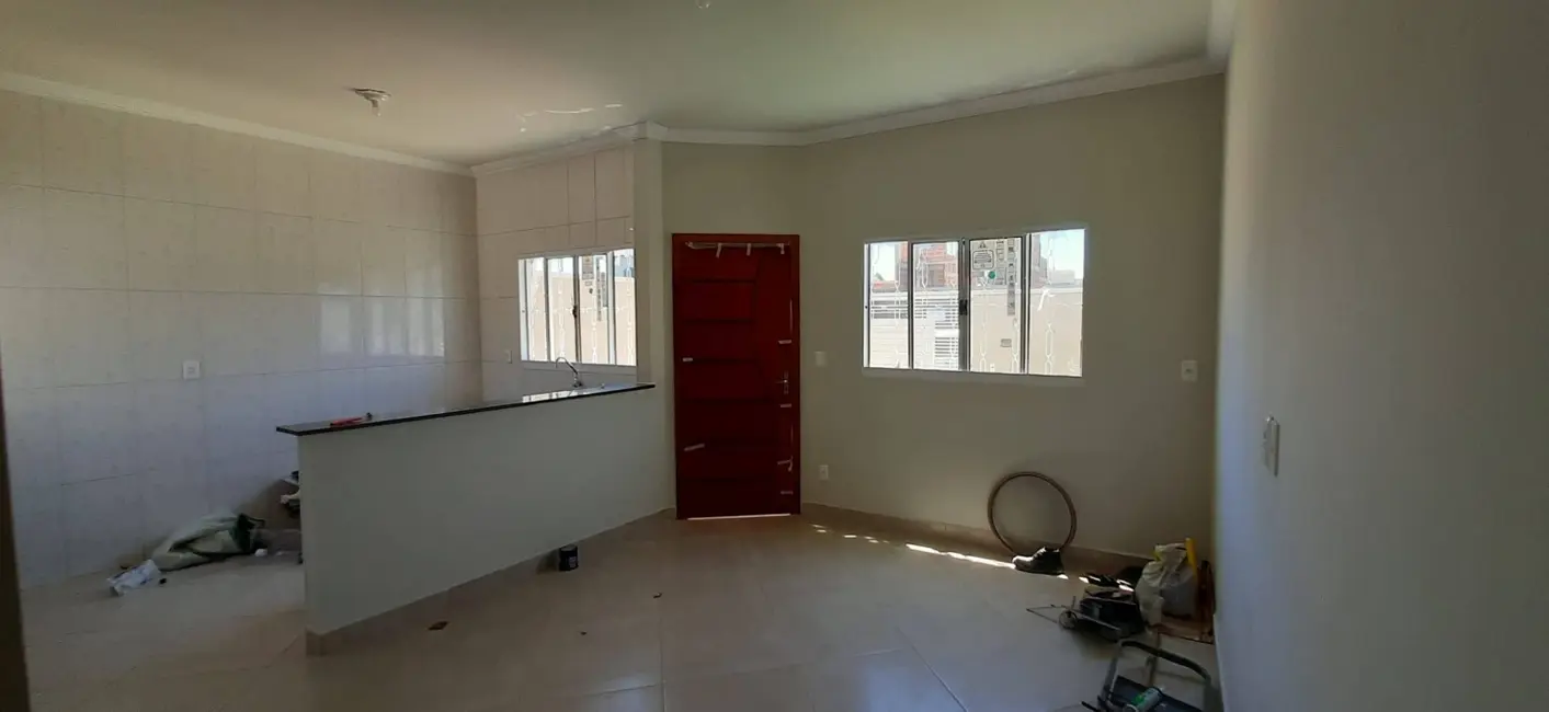 Foto 2 de Casa com 2 quartos à venda, 65m2 em Areão, Taubate - SP