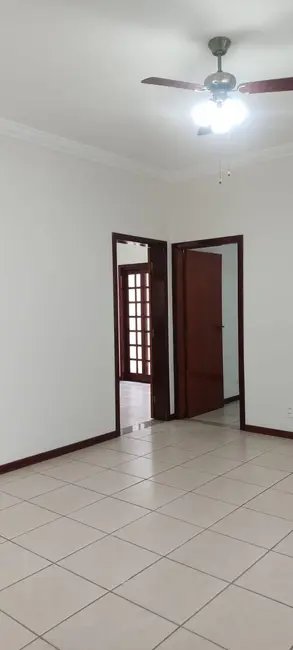 Casa com 3 quartos à venda, 175m2 em Pindamonhangaba - SP - imagem 6 Foto 6 de Casa com 3 quartos à venda, 175m2 em Pindamonhangaba - SP