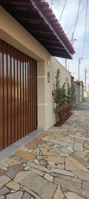 Casa com 3 quartos à venda, 175m2 em Pindamonhangaba - SP - imagem 3 Foto 3 de Casa com 3 quartos à venda, 175m2 em Pindamonhangaba - SP