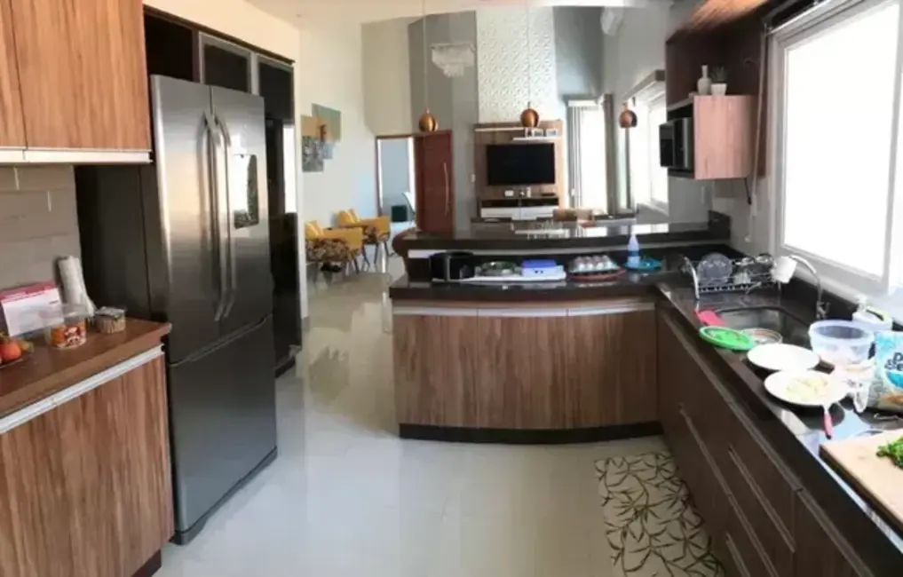 Foto 8 de Casa de Condomínio com 3 quartos à venda, 240m2 em Piracangaguá, Taubate - SP