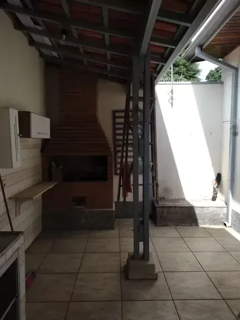 Foto 1 de Casa com 3 quartos à venda, 180m2 em Parque São Jorge, Taubate - SP