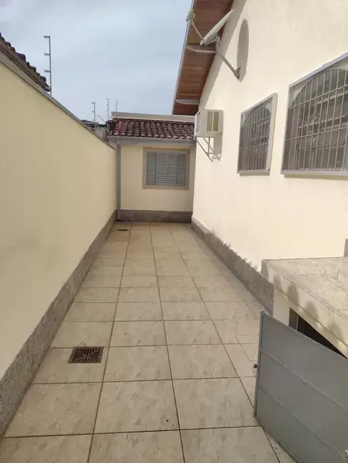 Foto 9 de Casa com 3 quartos à venda, 180m2 em Parque São Jorge, Taubate - SP