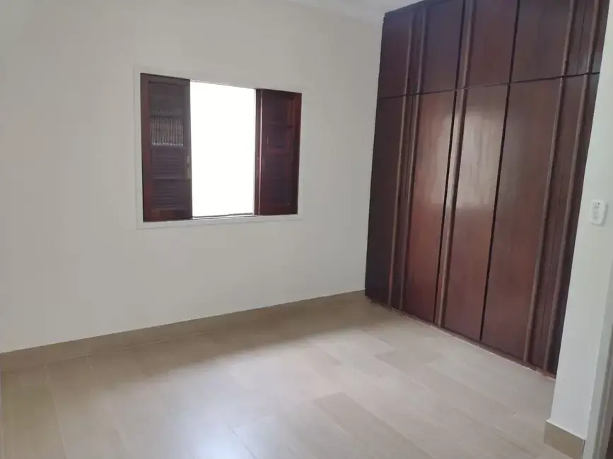 Foto 7 de Casa com 3 quartos à venda, 180m2 em Parque São Jorge, Taubate - SP