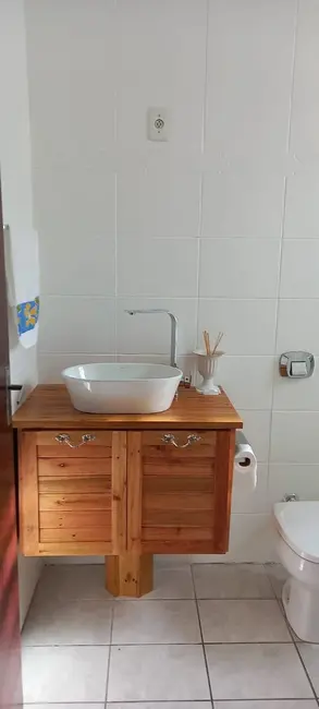 Foto 2 de Casa com 2 quartos à venda, 124m2 em Vila Naly, Cacapava - SP