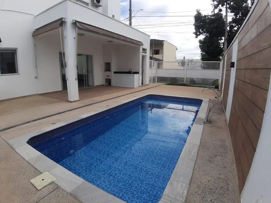 Foto 8 de Casa de Condomínio com 3 quartos à venda, 250m2 em Tremembe - SP