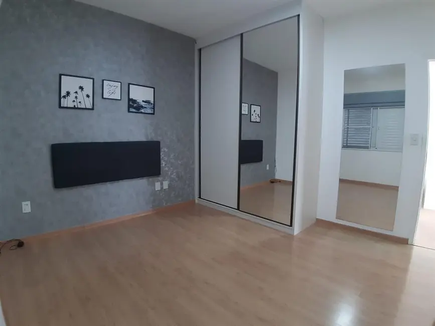 Foto 6 de Casa de Condomínio com 3 quartos à venda, 250m2 em Tremembe - SP