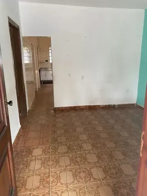 Foto 1 de Casa com 4 quartos à venda, 120m2 em Vila Nogueira, Taubate - SP