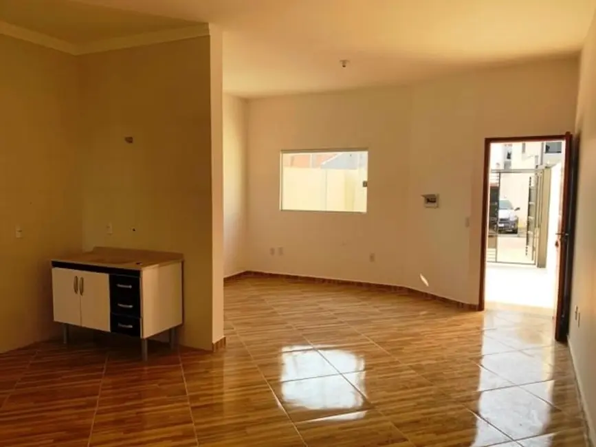 Foto 8 de Casa com 2 quartos à venda, 75m2 em Conjunto Habitacional Terra dos Ipês I (Sul), Pindamonhangaba - SP