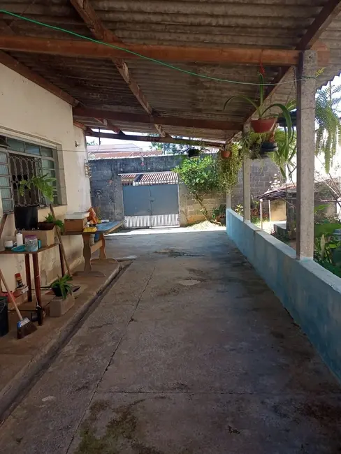 Foto 2 de Casa com 2 quartos à venda, 137m2 em Comercial e Residencial Jardim Mariana, Pindamonhangaba - SP