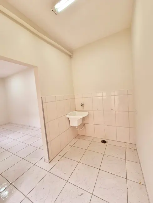 Foto 2 de Casa para alugar, 188m2 em Jardim do Ypê, Pindamonhangaba - SP