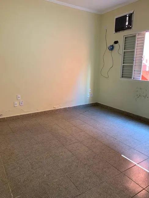 Foto 8 de Casa com 5 quartos à venda, 280m2 em Centro, Taubate - SP