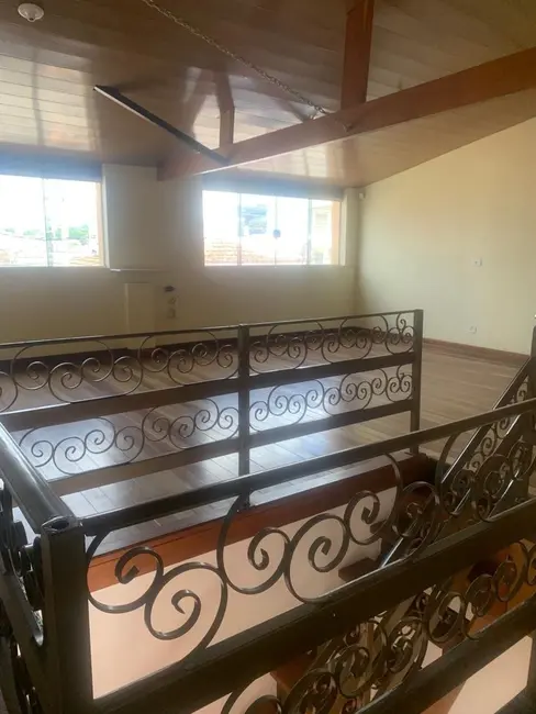 Foto 2 de Casa com 5 quartos à venda, 280m2 em Centro, Taubate - SP