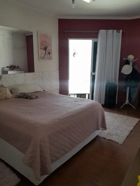 Foto 5 de Casa com 3 quartos à venda, 176m2 em Parque São Luís, Taubate - SP