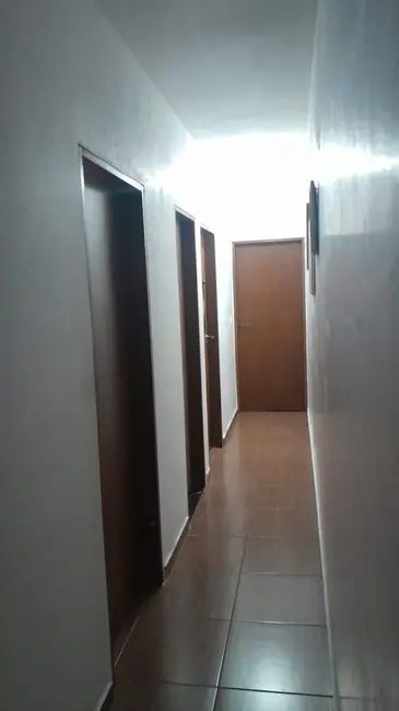 Foto 3 de Casa com 3 quartos à venda, 176m2 em Parque São Luís, Taubate - SP