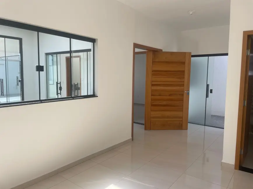Foto 4 de Casa com 2 quartos à venda, 100m2 em Loteamento Residencial e Comercial Araguaia, Pindamonhangaba - SP