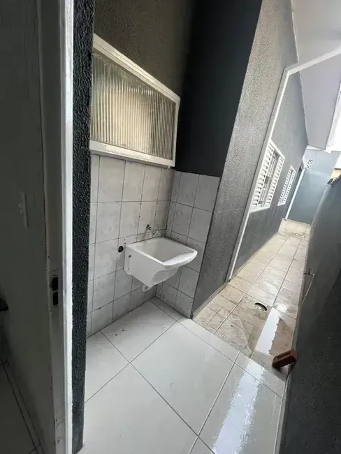 Foto 6 de Casa com 2 quartos à venda, 57m2 em Loteamento Parque Piracangaguá, Taubate - SP