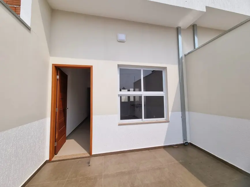 Foto 1 de Casa com 2 quartos à venda, 72m2 em Pindamonhangaba - SP
