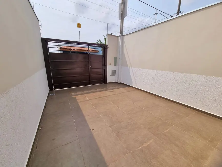 Foto 2 de Casa com 2 quartos à venda, 72m2 em Pindamonhangaba - SP